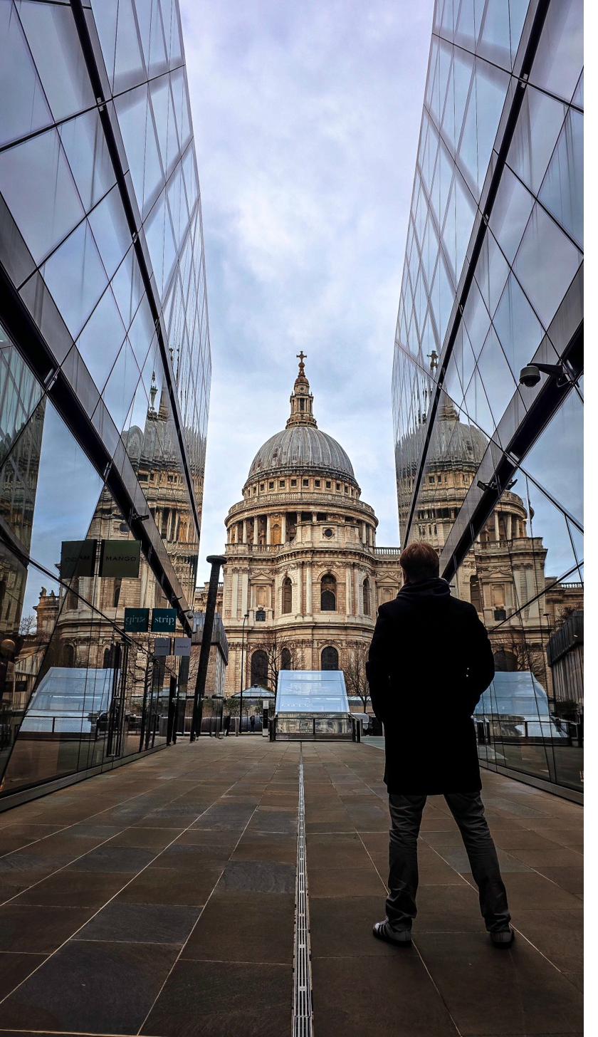 St. Paul's Cathedral zwischen Glasfassaden