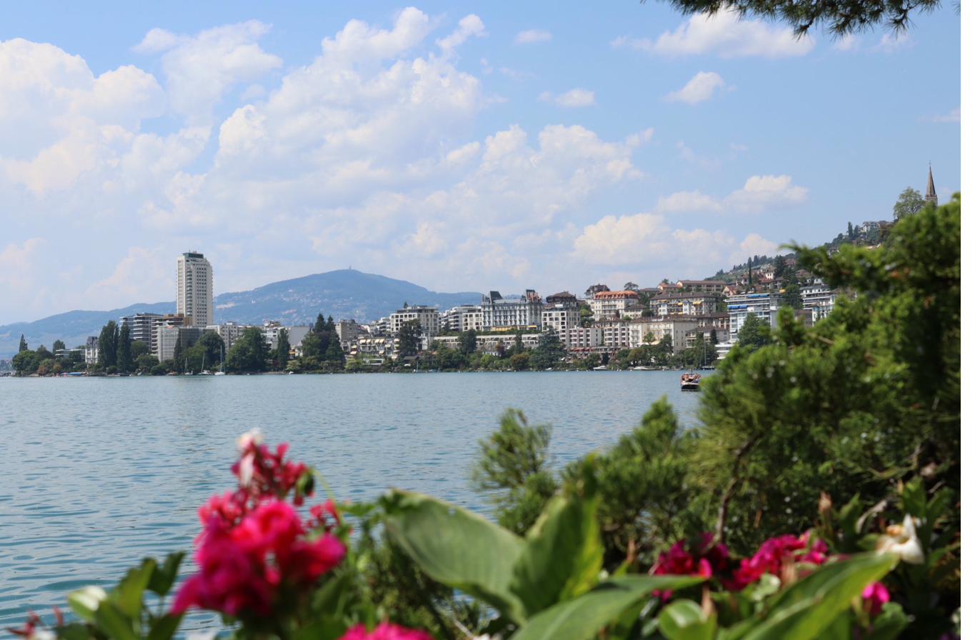 Montreux Stadtpanorama am Genfersee